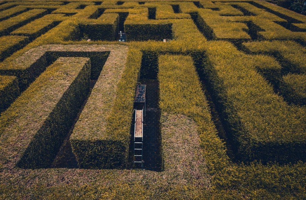 Rumah Labirin Coban Rondo rafif-prawira @unsplash