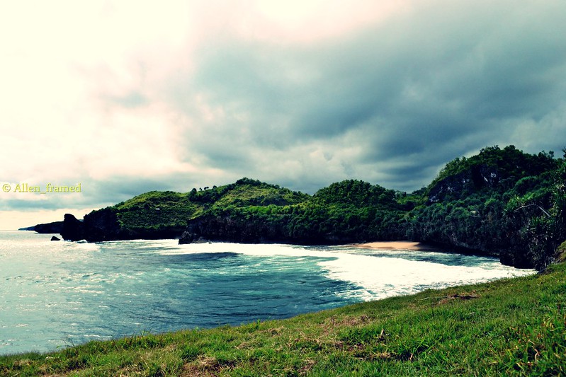 Pantai Widodaren @Flickr