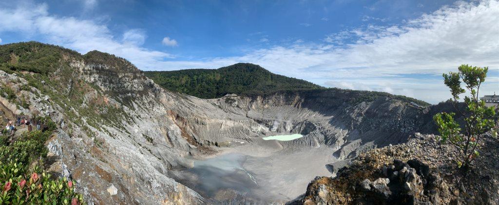 Tangkuban perahu / sxpistols-sxpstls @unsplash