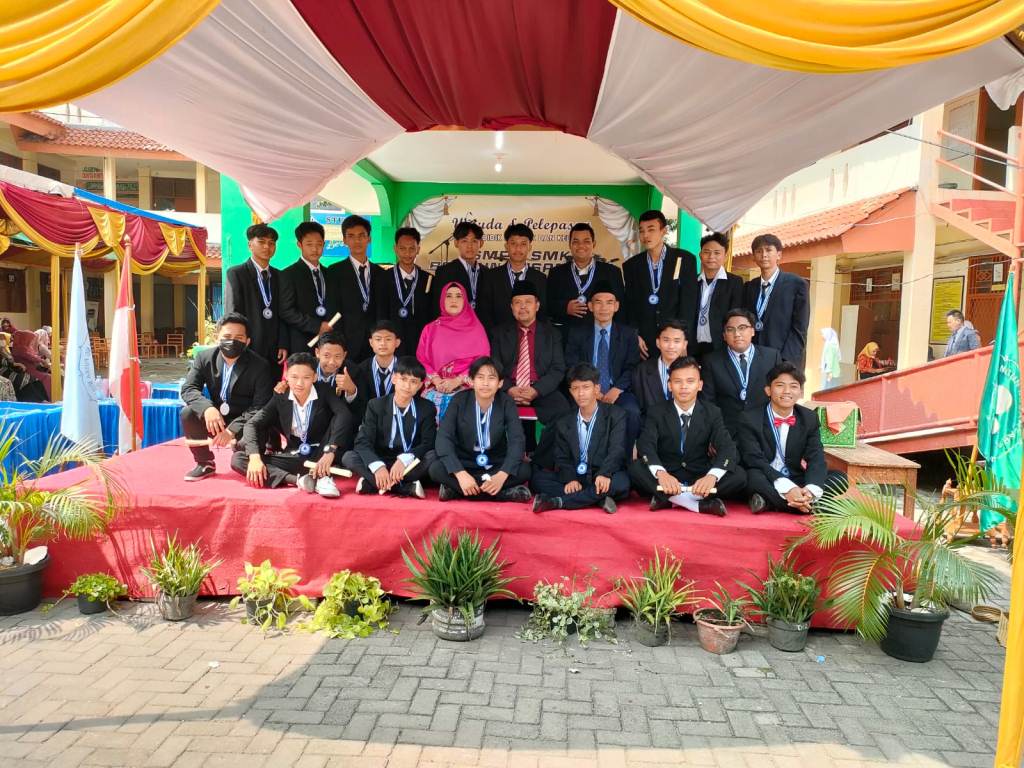 SMP Dan SMK Bangun Nusantara Tangerang Wisuda 498 Orang Siswanya